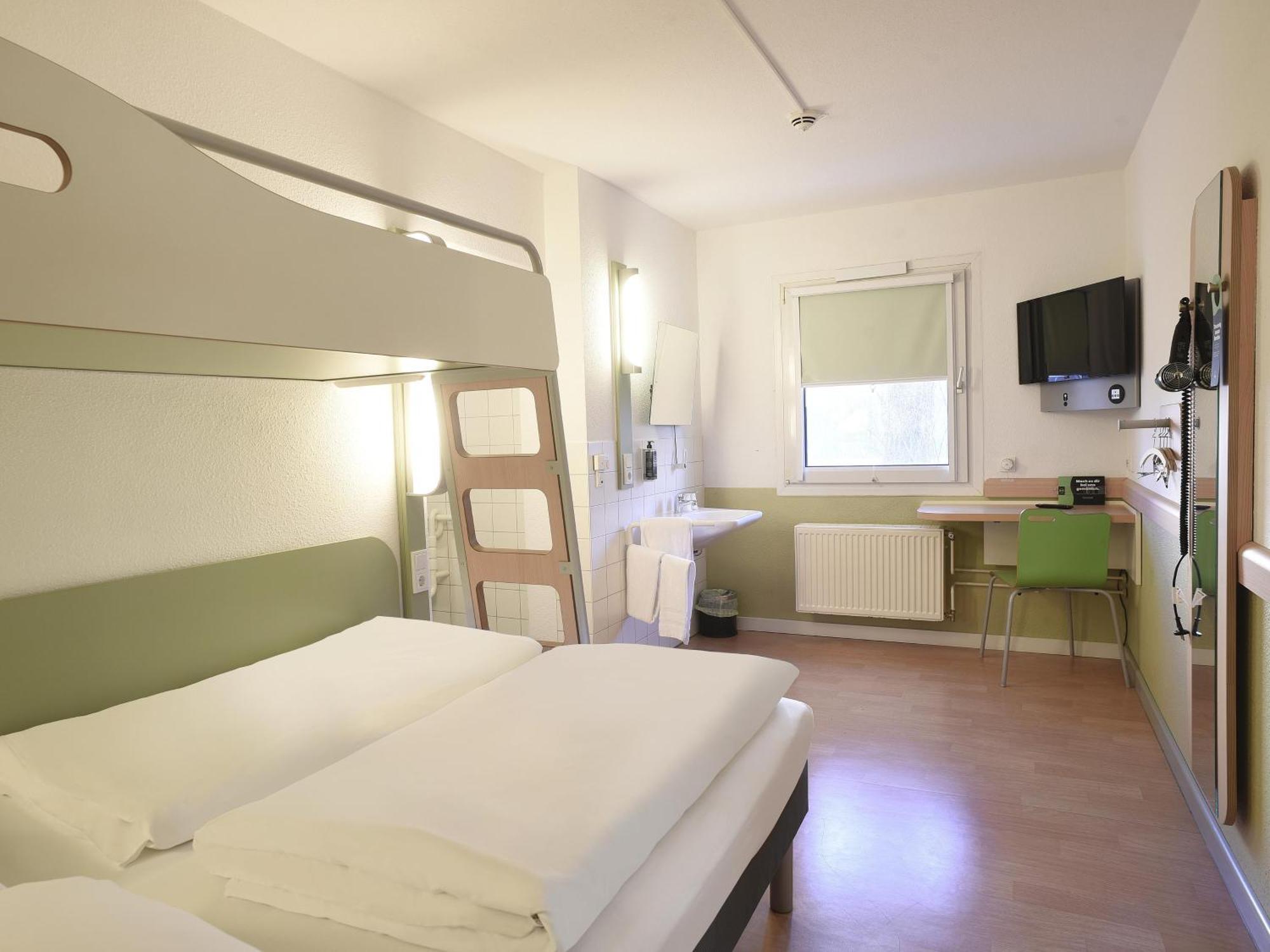 ibis budget Dueren West Buitenkant foto