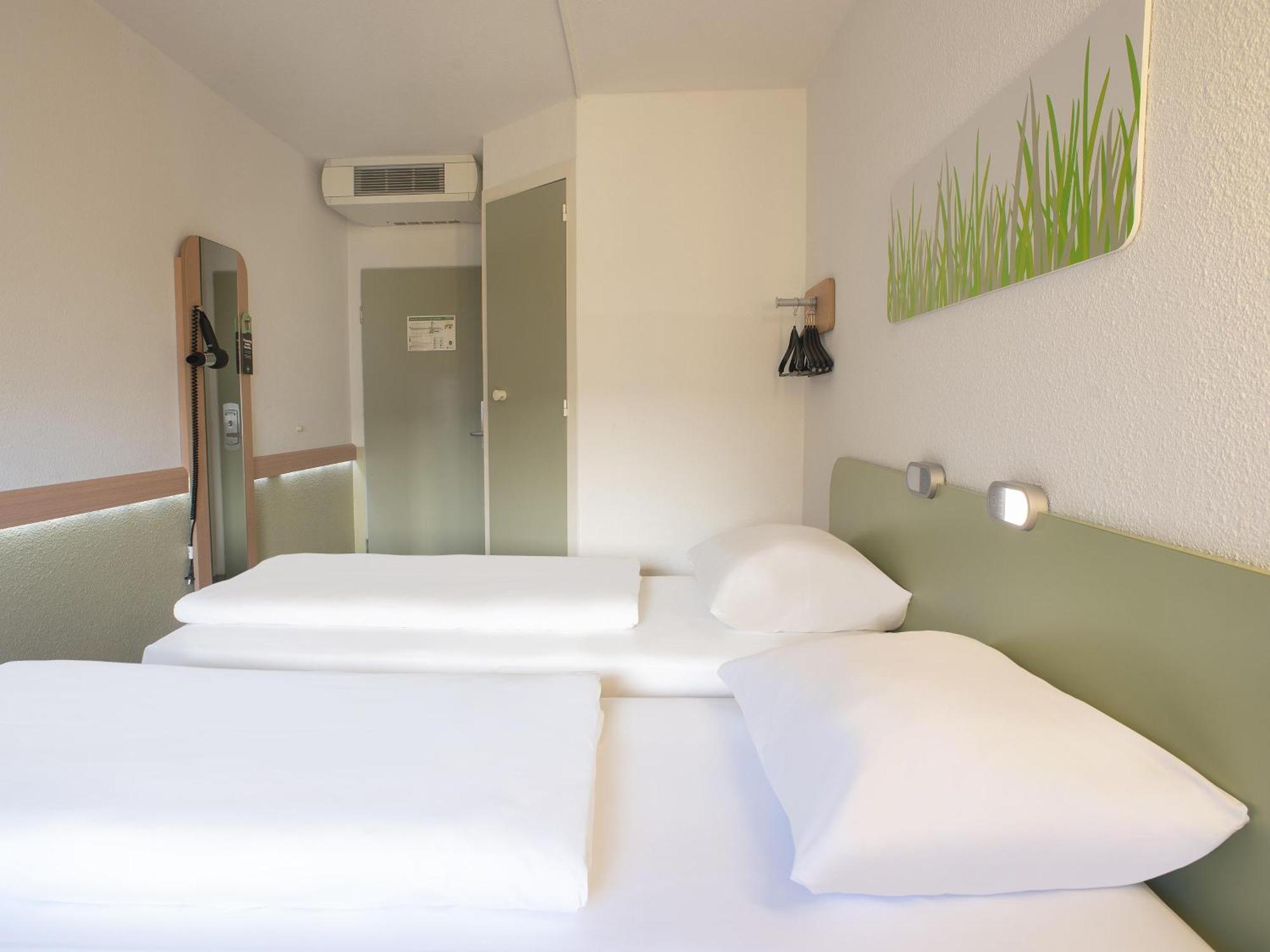 ibis budget Dueren West Buitenkant foto